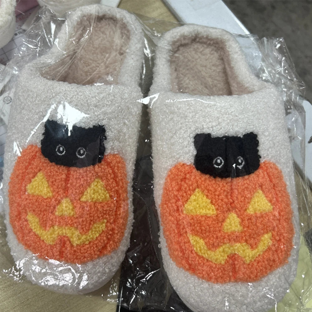 Pumpkin Cat Plush Slippers – Fuzzy Closed-Toe Indoor Shoes